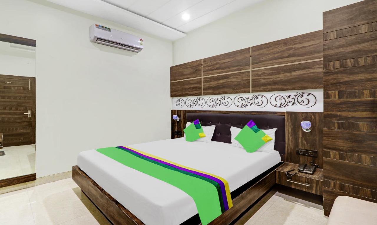 Itsy Hotels Anjali Mahal 500, Mtrs From Mathura Railway Station Exterior photo