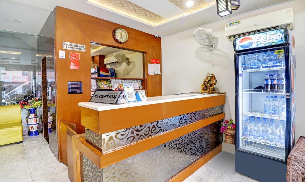 Itsy Hotels Anjali Mahal 500, Mtrs From Mathura Railway Station Exterior photo